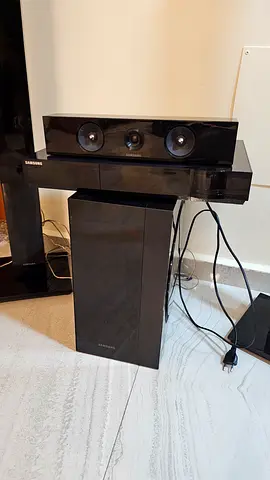 Samsung 5.1 Home Theater Speaker System with Subwoofer - Good Working Condition.