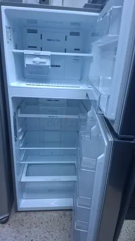 Lg fridge good condition excellent working