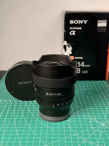 Sony FE 14mm f/1.8 GM Lens – Full Box, Case & Accessories
