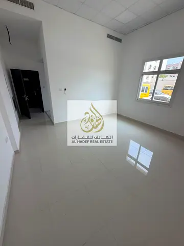 🏠✨ للإيجار السنوي في عجمان – الراشدية 2 ✨🏠  🔥 فرصة مميزة للسكن بسعر مناسب جدًا! 🔥 متاح الآن استوديو للإيجار السنوي في منطقة الراشدية 2، مناسب للأف