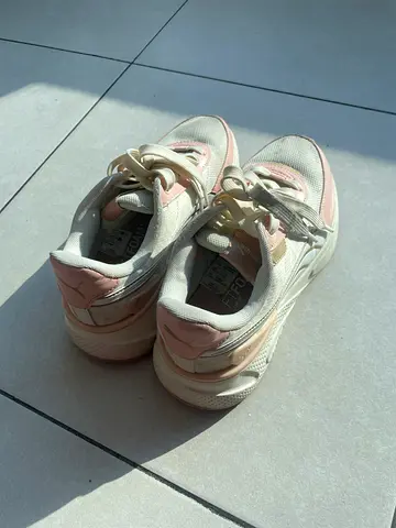 Puma sneakers