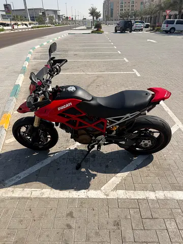 Ducati Hipermotard 1100cc