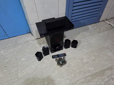 1000 Watts - Samsung 5.1ch Home Theatre (Bluetooth, Power Bass, Dolby, ARC) in excellent working