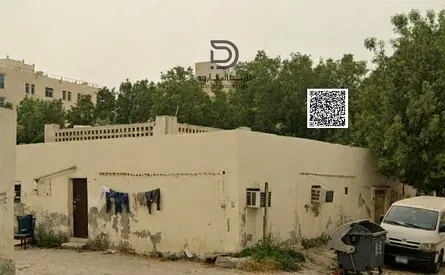 بيتين عربي للبيع في الراشدية 2 عجمان، زاوية شارعين عمار بن ياسر وعاصم بن ثابت، مساحة 13,000 قدم، دخل سنوي 220 ألف درهم، السعر 4.5 مليون جنيه درهم