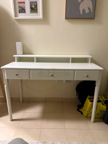 White Wooden Desk with Drawers - Good Condition