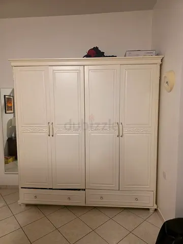 Large white ornate 4-door solid woodwardrobe / armoire - good condition