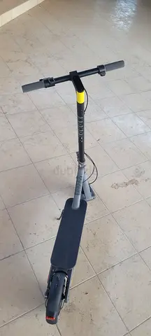 Foldable electric scooter in good condition — ready to ride with accessories cherger, tool helmet ⛑️