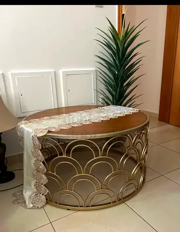 Round table
