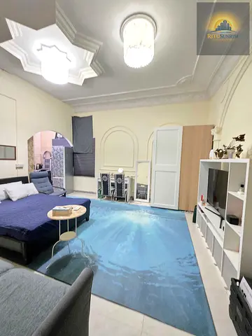 BEAUTIFUL FULLY FURNISHED STUDIO WITH SEPARATE ENTRANCE AVAILABLE AT OPPOSITE MADINAT ZAYED MALL READY TO MOVE