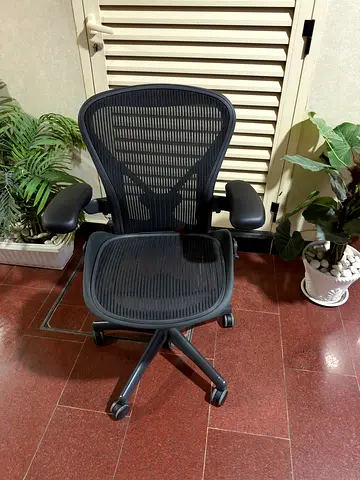 Herman Miller Aeron chair for selling.good condition only little use