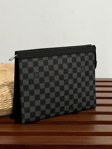 Louis Vuitton Clutch