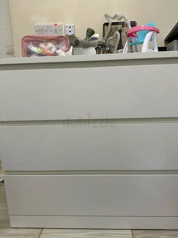 IKEA White 3-Drawer Chest - very Good Condition like new