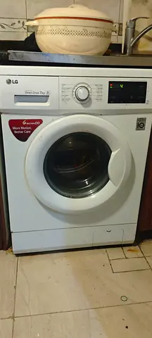 LG Front Load Washing Machine - 7kg, Good Working Condition