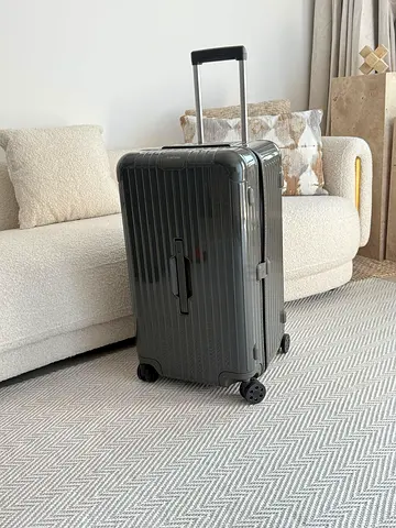 RIMOWA Essential trunk Suitcase