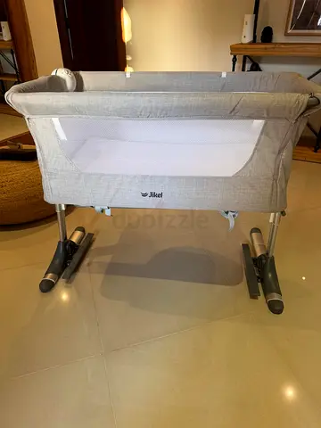 Jikel bedside bassinet / baby cradle - light grey, brand new condition