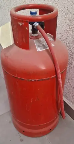 Used LPG Gas Cylinder with Hose - Good Working Condition