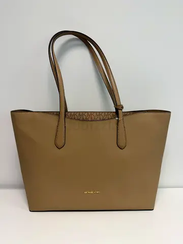 New and Original Michael Kors Arden Large Tote
