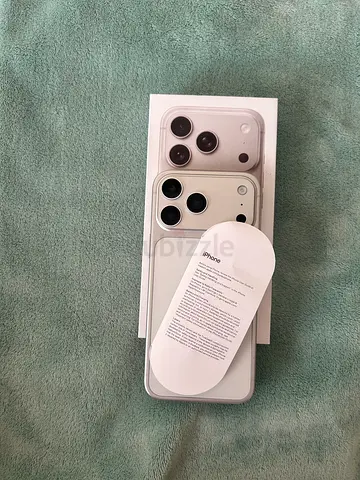 Apple iPhone (working, boots to Apple logo) (master copy like original)