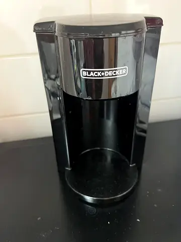 Black & Decker Single-Serve Coffee Maker - Compact, Good Condition
