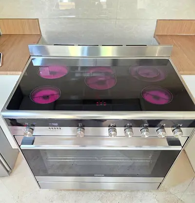 Free Delivery- SIEMENS iQ700 Made in Italy 5-Burner Electric Ceramic Cooking Range 90x60 CM