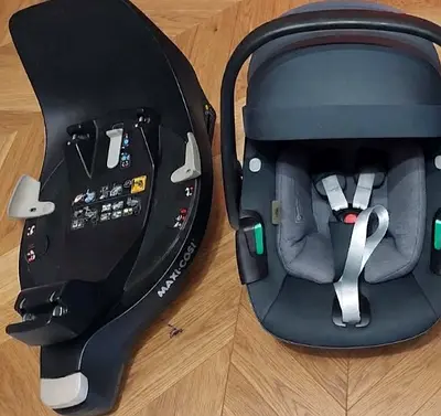 Rotating 360 maxi cosi pebble 360 with famiyfix