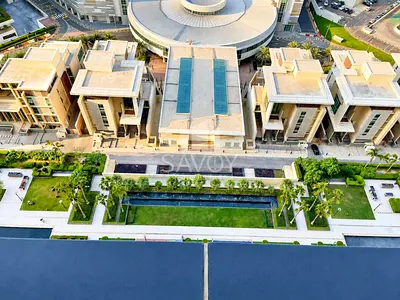 Partial Canal View | High Floor | Vacant Soon