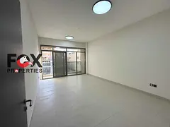 Spacious 1-bedroom apartment with a living room in a brand-new building, first occupancy, prime loca