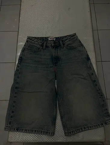 Baggy jorts