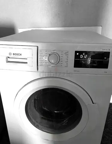 BOSCH front load washing machine - 8 kg, Series 2 in great condition