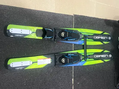 Water ski board