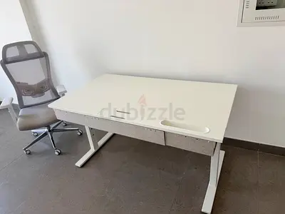 Mittzon IKEA desk for sale