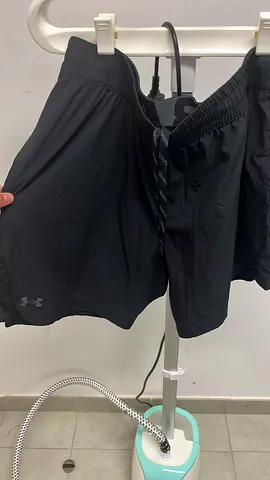Under Armour black men's athletic shorts - size L (good condition)