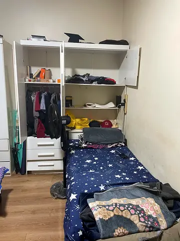 Bed built in cabnit 190by90 with mattress