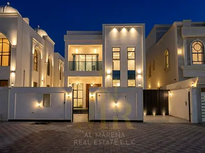 المويهات 1 ( فيلا راقيه 5 غرف ماستر + طابقين وروف ومصعد | مساحه ارض 5000 قدم ~ بسعر حصري يشمل رسوم الكهرباء والمياه والمكيفات