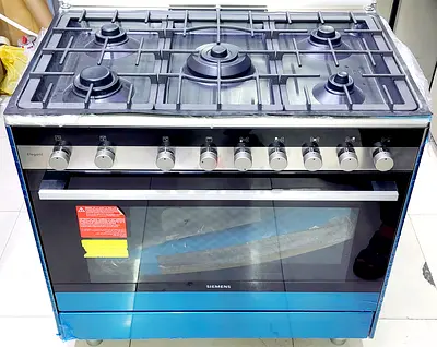 Brand New Stock Piece Siemens 5 Burner Full Gas Cooker Range Size 90×60 cm Made in Italy