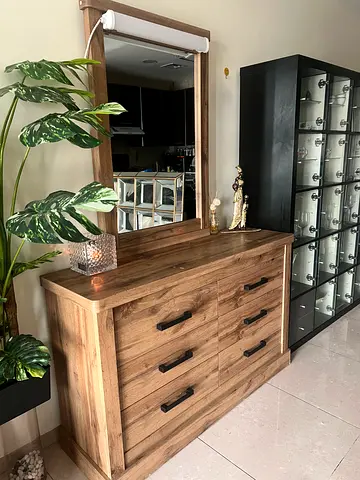 Solid Wood 6-Drawer Dresser with Mirror - Light Oak Finish