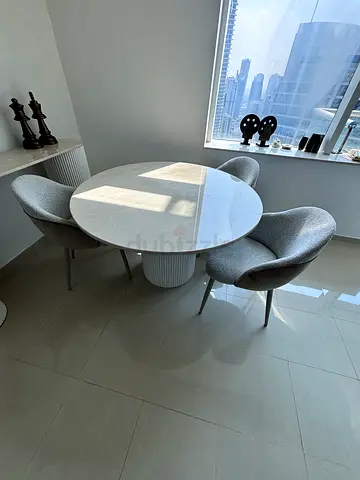 Crema ono marble-top dining table Wooden Base