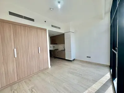 Premium Chiller-Free Studio | Modern Amenities | All Amenties Are Available