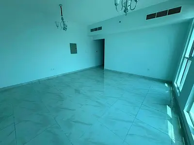 غرفتين وصاله اول صف من كورنيش عجمان بجوار دوار السفينه