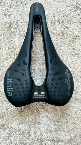 SELLE ITALIA superflow SLR CARBON SADDLE