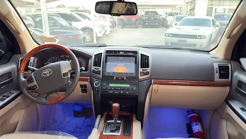 2015 Toyota LAND CRUISER — фото 10