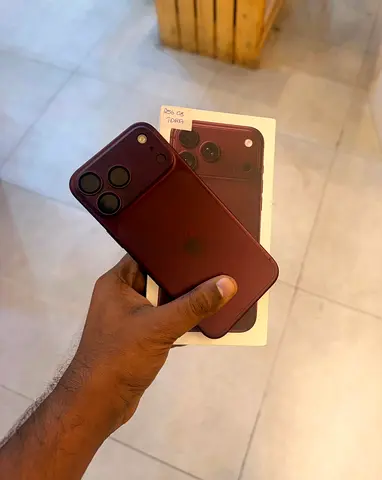 iphone 18 Pro Max Burgundy 256GB For Sale