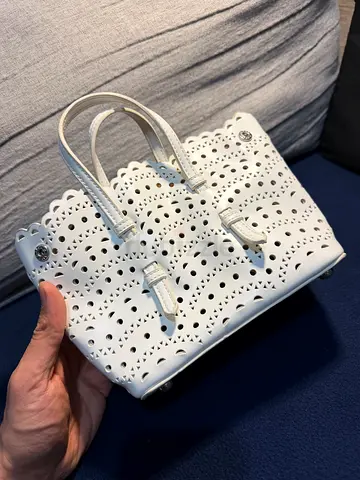 Alaia White laser-cut tote bag with scalloped edges - good condition