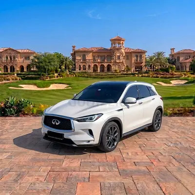 Full agency service- Full options- Adaptive cruise control- Panoramic sunroof