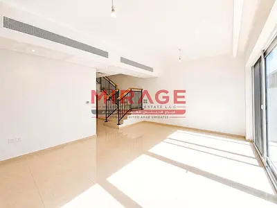 Spacious 4BR Townhouse | L Shape Garden