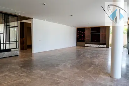 فيلا فاخرة للبيع في الزوراء – عجمان | على شاطئ البحر | تشطيبات راقية وتصميم فاخر | تملك حر لجميع الجنسيات | شاملة الكهرباء والمياه والمكيفات | فرص