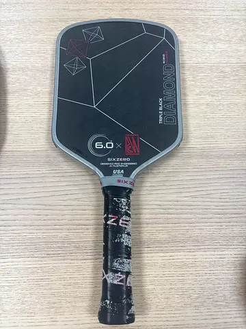 pickleball paddle