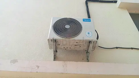 Midea split 1.5 ton invertor ac - Used, perfect Working Condition 3 years compressor warranty balanc