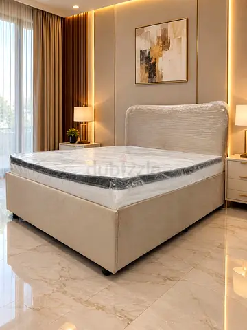 Luxury Design Queen Bed with Medical mattress