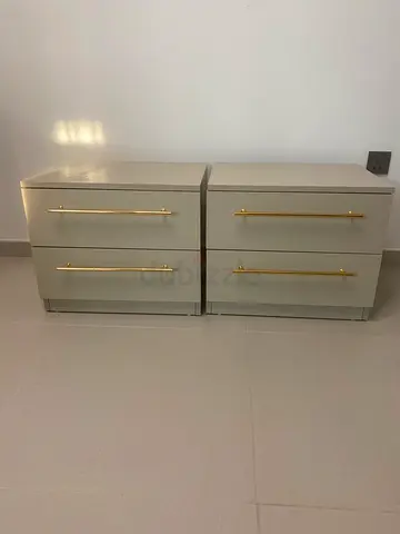 Pair of modern bedside tables with gold handles - light grey